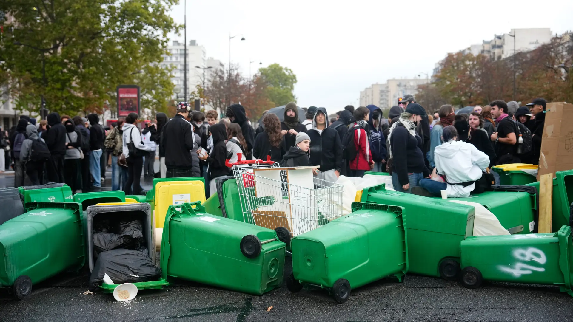 protesti srednjoškolaca Francuska AP PhotoTeresa Suarez-6acdf338d17a3.webp