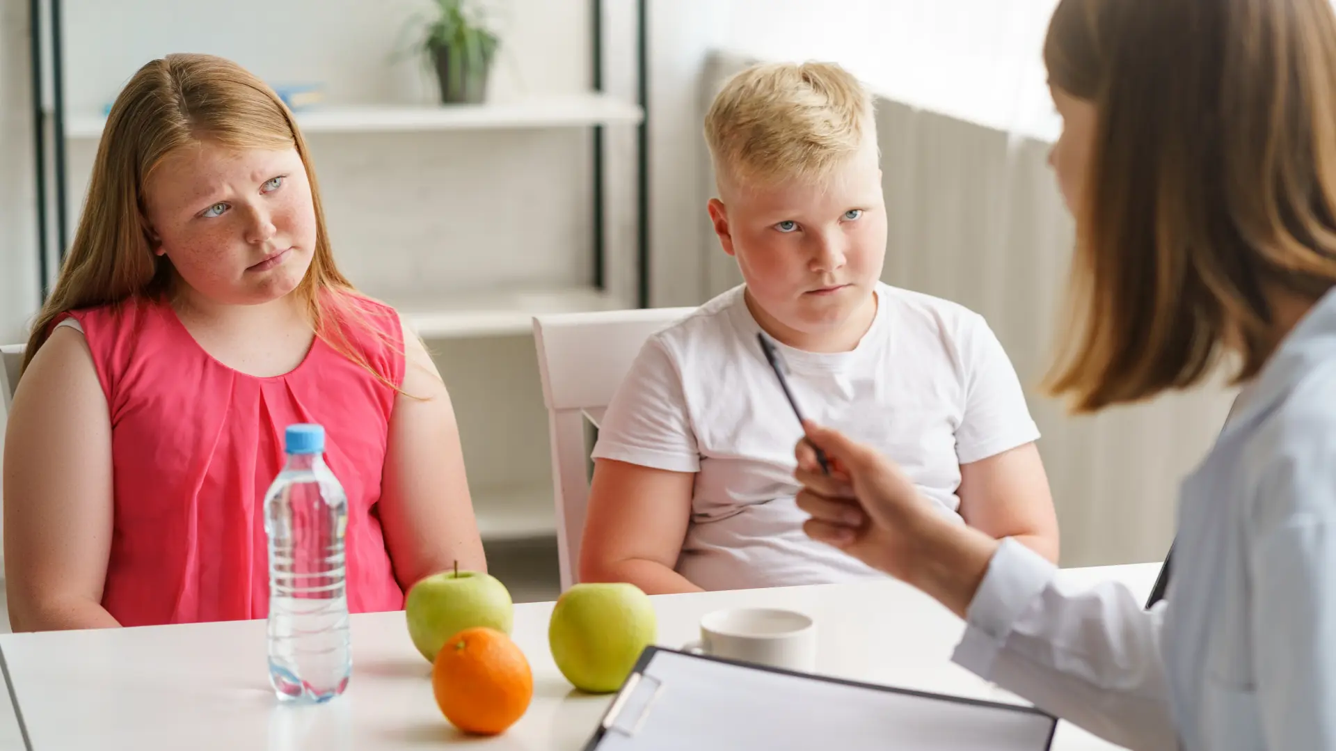 shutterstock_1528449827 holesterol kod dece deca mladi nutricionista gojaznost mršavljenje dijeta-6adde6aa3f14d.webp